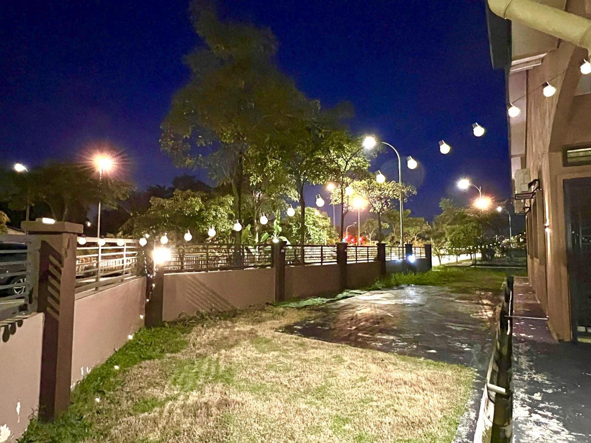 Quayside Cove Homestay - Corner House, Shah Alam Rimbayu Netflix Syok Tv Bbq Zewnętrze zdjęcie