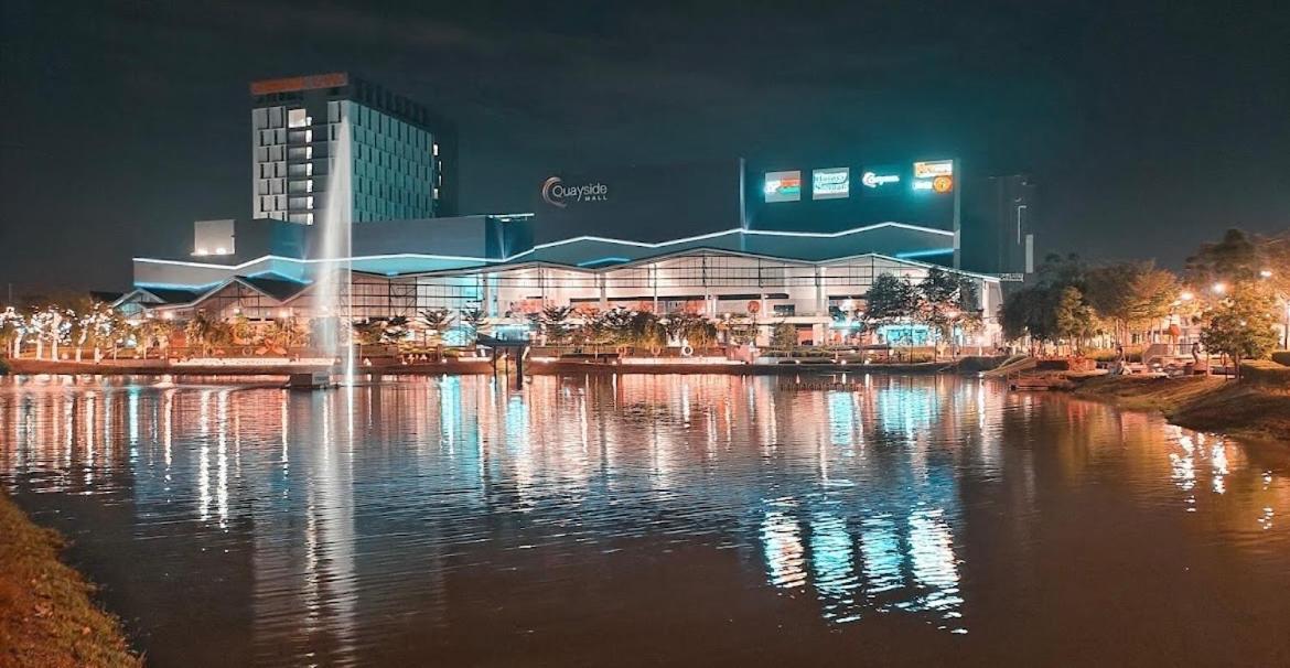Quayside Cove Homestay - Corner House, Shah Alam Rimbayu Netflix Syok Tv Bbq Zewnętrze zdjęcie