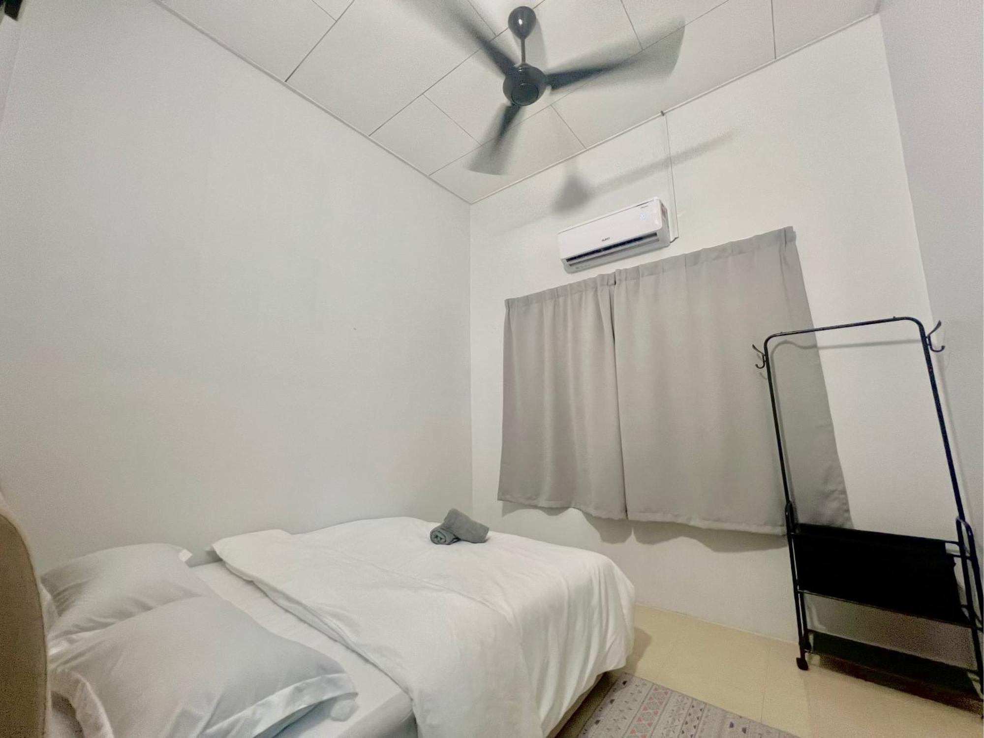 Quayside Cove Homestay - Corner House, Shah Alam Rimbayu Netflix Syok Tv Bbq Zewnętrze zdjęcie