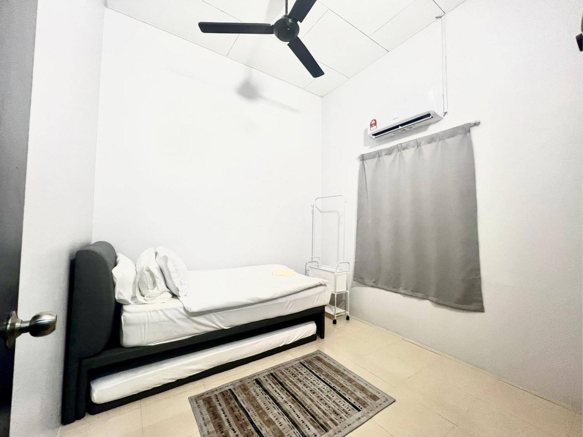 Quayside Cove Homestay - Corner House, Shah Alam Rimbayu Netflix Syok Tv Bbq Zewnętrze zdjęcie